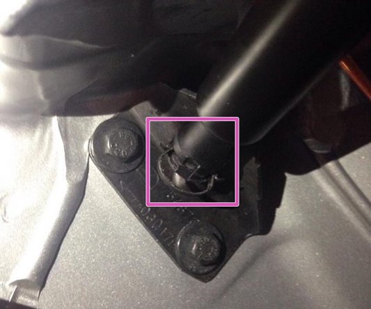 Enlevez entièrement le clips mais ne le perdez surtout pas.