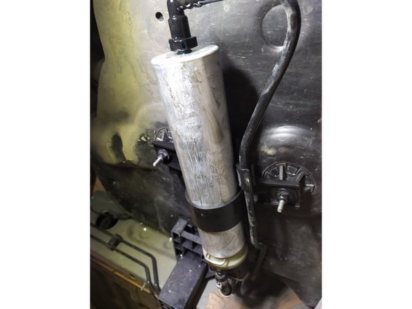 Mettre le contact, attendre 2/3 minutes avant de démarrer.