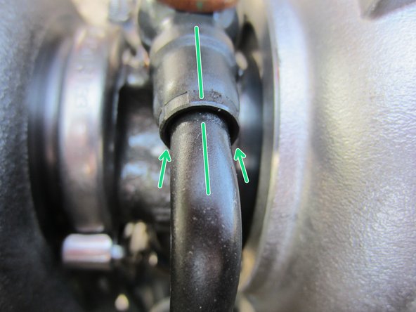 
The tube must be perfectly centered on the fitting from the bottom and from the top
