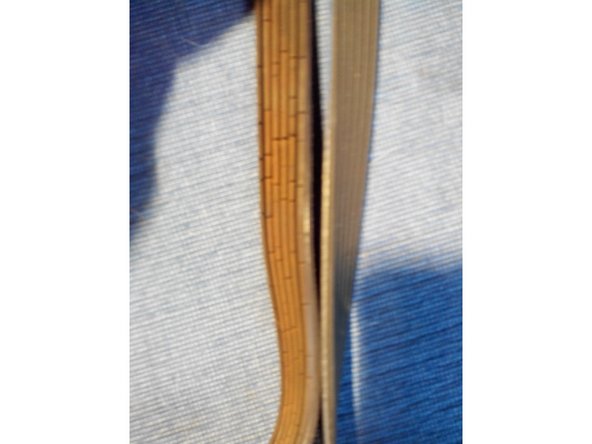 Vérifier également si la pompe à eau ne fuie pas (en passant son doigt ou en dévissant la poulie de pompe à eau).