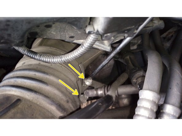 Dévisser les colliers de serrage