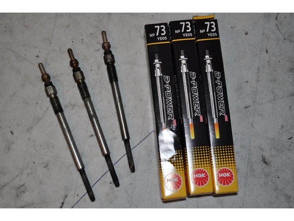 Répéter l’opération de dépose / repose pour les trois autres bougies de préchauffage