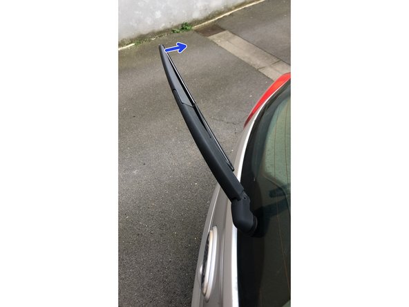 Replacer le bras contre la vitre et verifier la bon fonctionnement