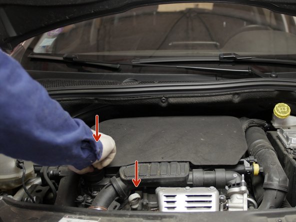 et refermer le capot moteur