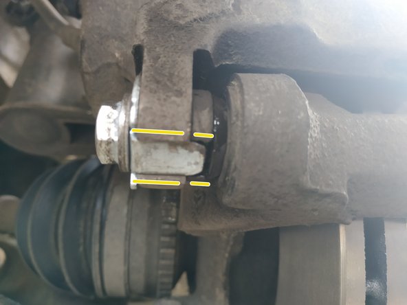 mettre la vis de fixation en place : il y a une encoche sur la colonnette qu'il faudra aligner