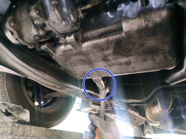 serrer le bouchon sans exagérer, clé de 21mm