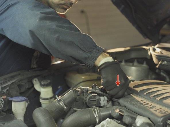 Refermer le bouchon de remplissage