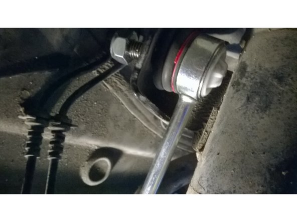 On fait pareil en haut au niveau de la jambe de force.