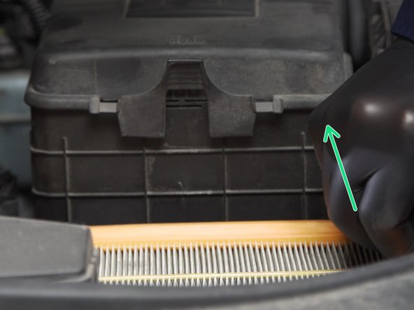 Tirer le filtre à air hors de son emplacement
