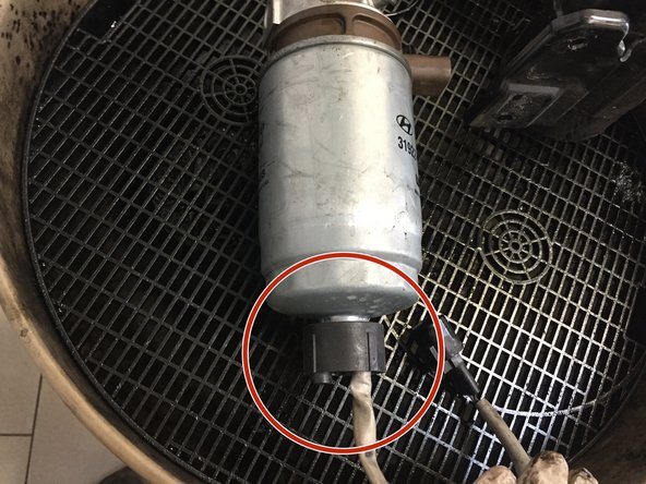 
Unscrew the water sensor
