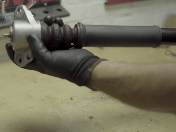 Replacer la butée sur l'amortisseur