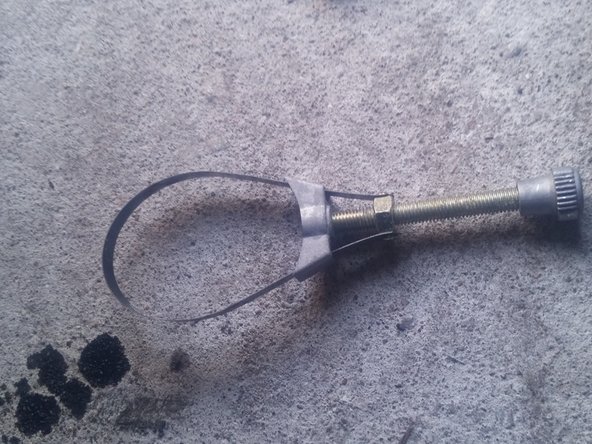 Nettoyer le bouchon et le mettre de coté