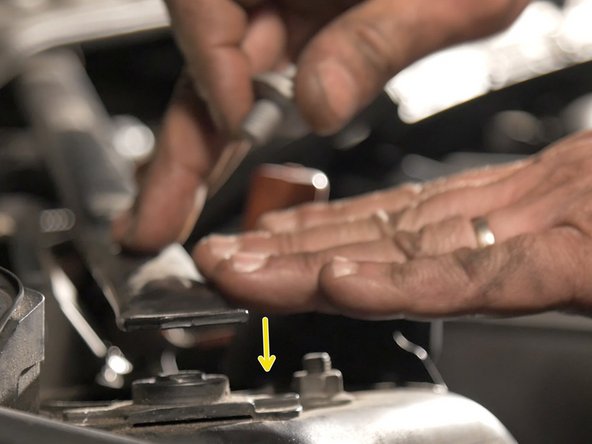 Replacer la barre de renfort et sa vis