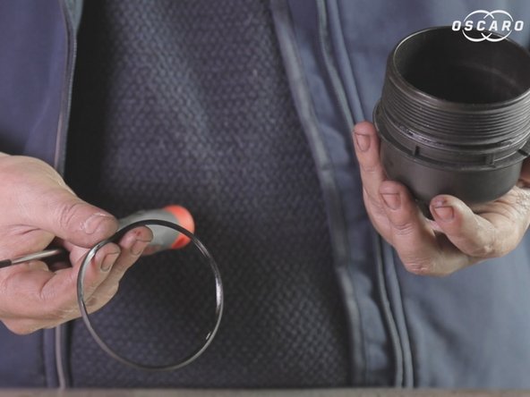 Retirer le joint autour de la cloche