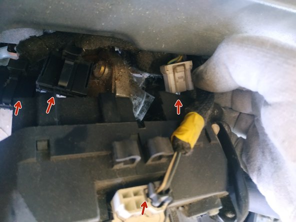 débrancher les 4 fiches du commodo