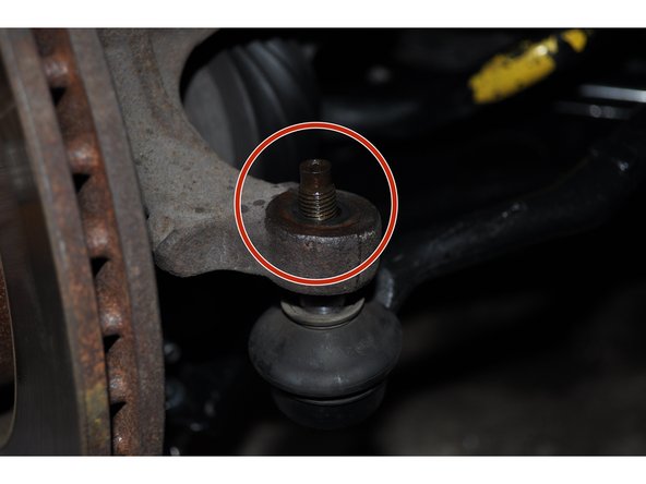 Revenir sur la rotule et déposer complètement l'écrou