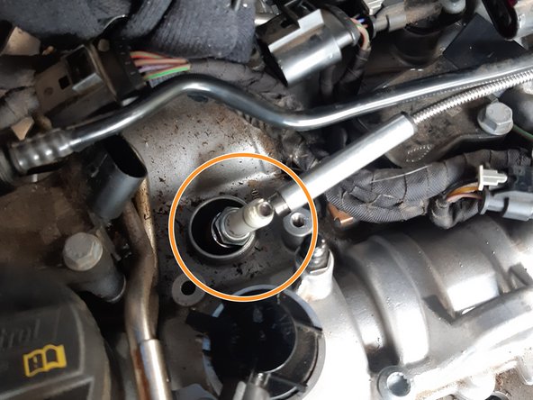 Retirer les bougies à l'aide d'un doigt magnétique si besoin