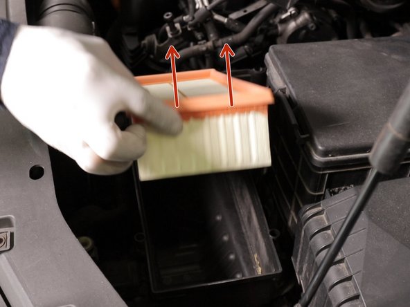 Retirer le filtre à air de son emplacement