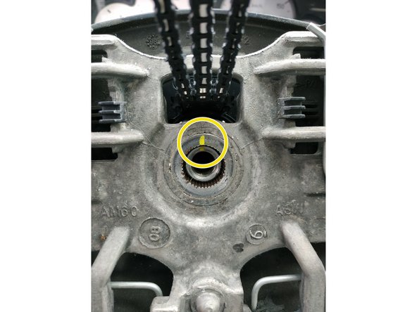 mettre en place le volant en respectant les repères