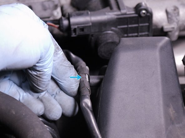 Replacer le clips du faisceau du débitmètre