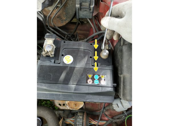 et la serrer, clé de 8mm