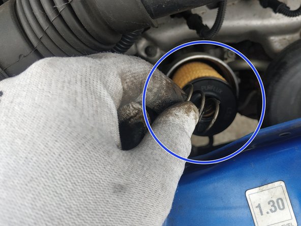 poser le ressort supérieur