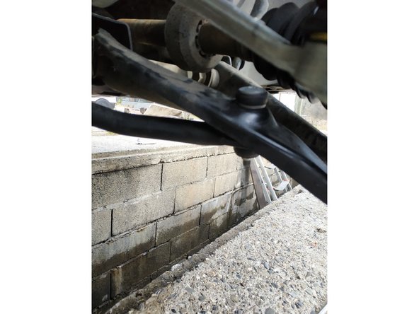 procéder de façon identique pour l'autre côté