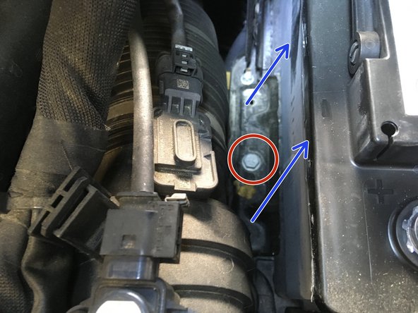 Deviser l'écrou de 13