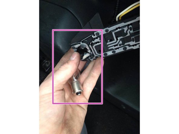 En orange : Clignotant.