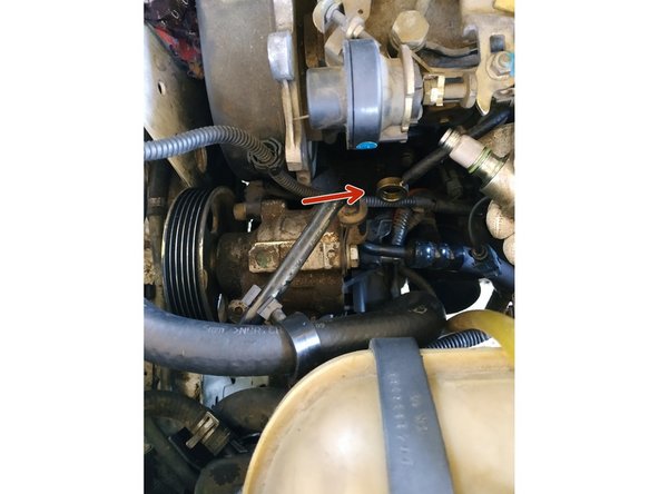 il y a un raccord (banjo) de gasoil qu'il ne faut surtout pas oublier