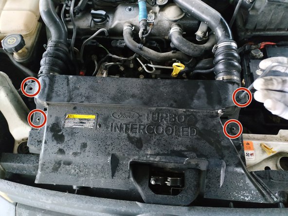 Le retrait de l'intercooler n'est à mon avis pas obligatoire mais cela rend l'accès beaucoup plus simple. C'est très vite démonté de toute façon.