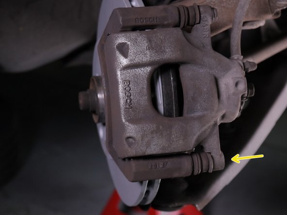 Revissez la vis du bas