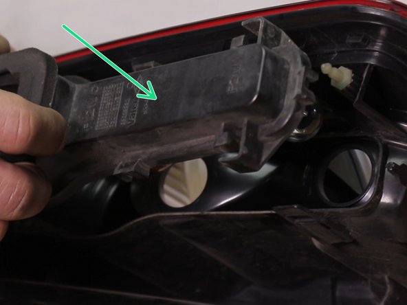 Replacer le support des ampoules