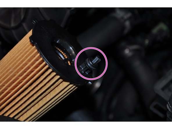 
Replace the cover O-ring and lightly lubricate the seal and threads.
