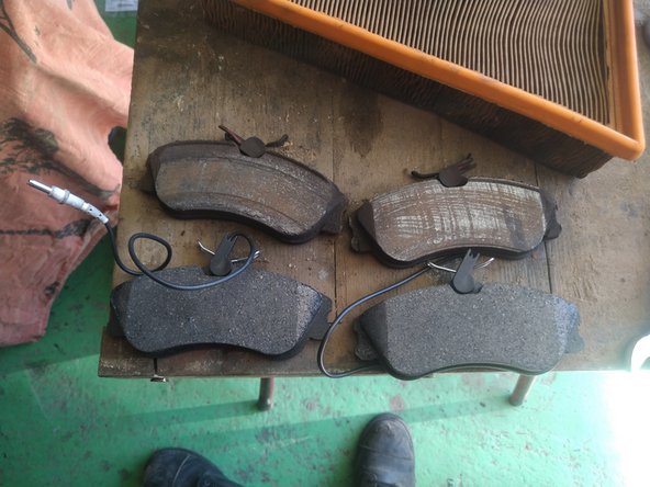 Comparer les plaquettes