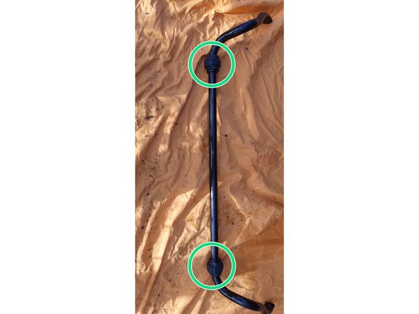 Nettoyer la barre stabilisatrice.