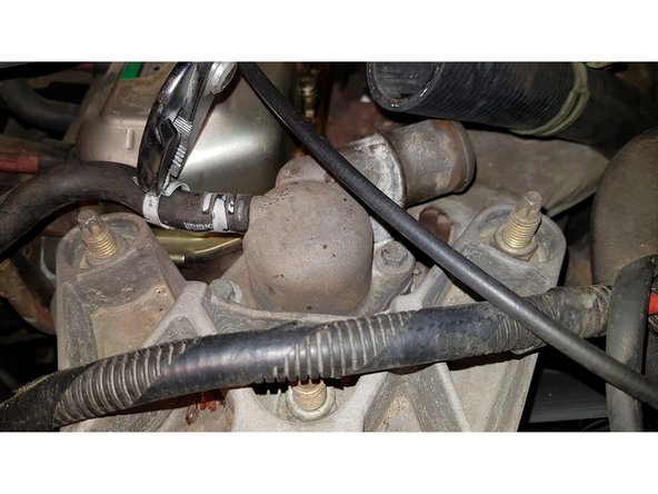 Ne retirez pas la durite de suite.