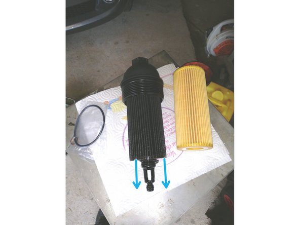 Retirer l'ancien filtre à huile en tirant dessus