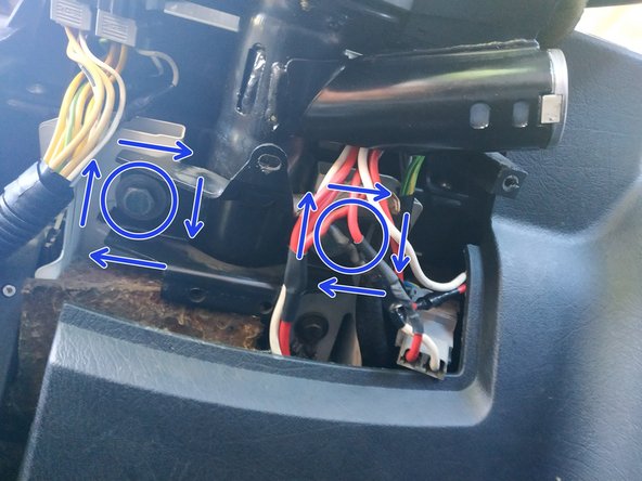 et visser ses 2 vis de fixation, cliquet, rallonge et douille de 13mm