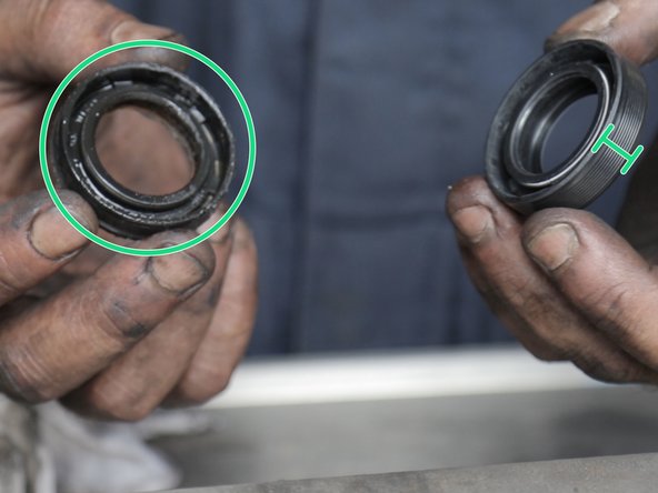 Comparer l'ancien et le nouveau joint (diamètres et épaisseur)