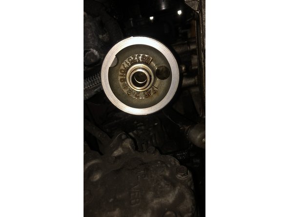 Une fois le filtre dévisser, on appercoit le support du filtre