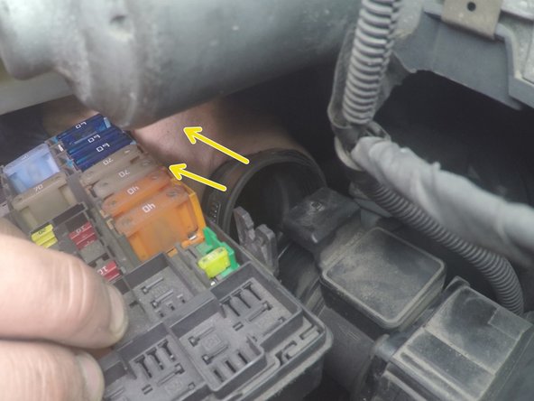 Démanchonner la durite d'air