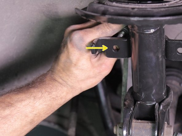 Replacer la biellette de barre stabilisatrice