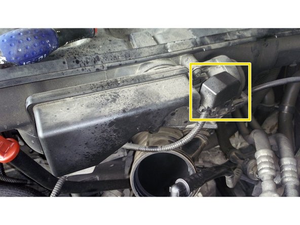 Retirer le deux vis (Torx T30)