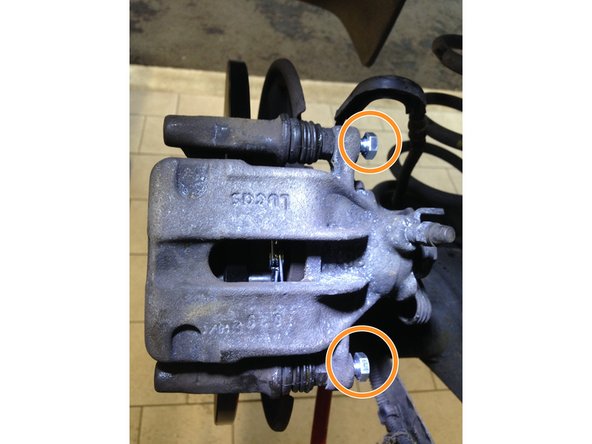 Reposer l'étrier de frein