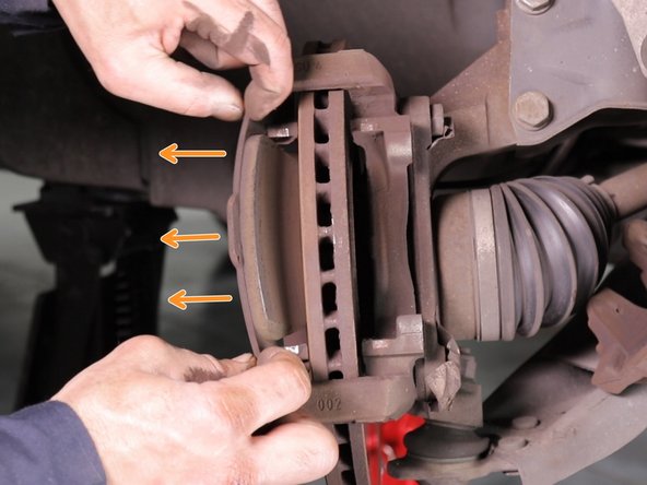 Retirer la deuxième plaquettes de frein