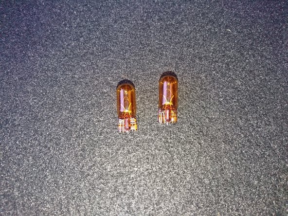 Comparer la nouvelle ampoule et l'ancienne