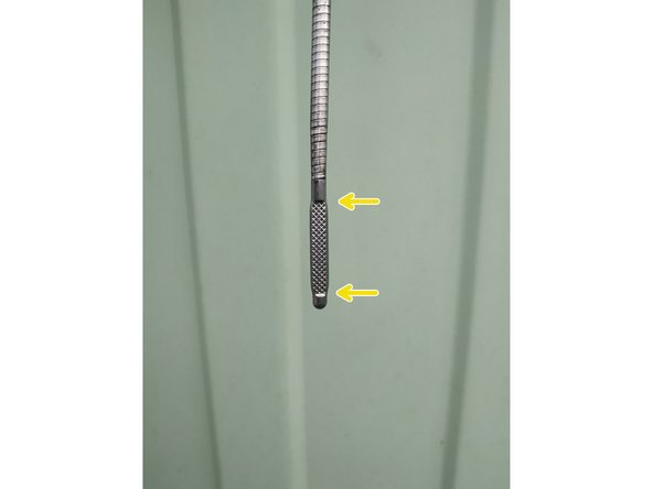 faire le plein d'huile 5w40, commencer par 3 litres