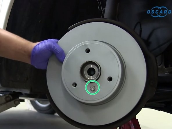 Positionner le disque et resserrer la vis Torx