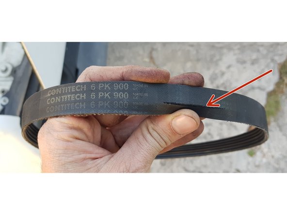 Mon ancienne courroie était éventrée